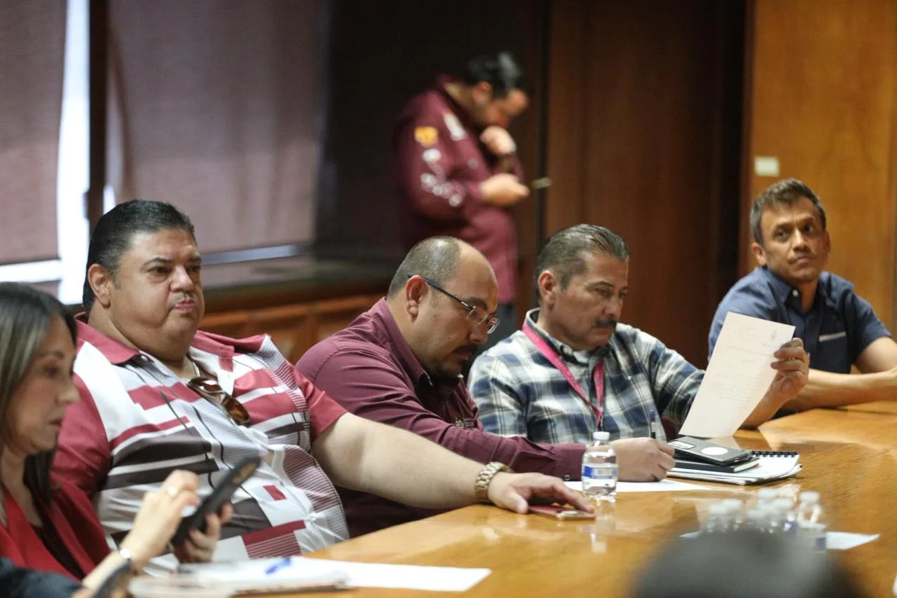 Buscan endurecer sanciones y arrestos por tirar escombro en calles de Ciudad Juárez - imagen 11