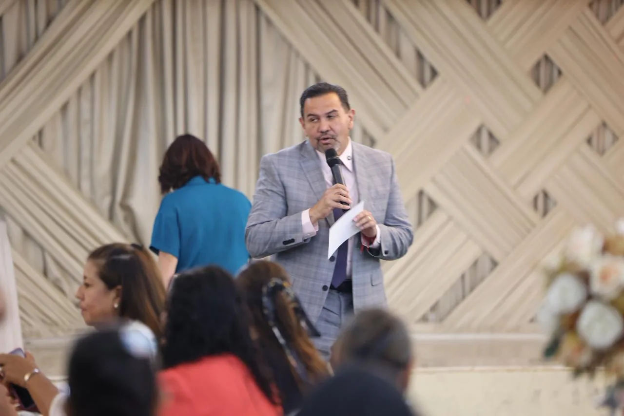 Alcalde y DIF de Juárez festejan el Día de las Madres con coordinadoras de los 96 Consejos de Adultos Mayores - imagen 10