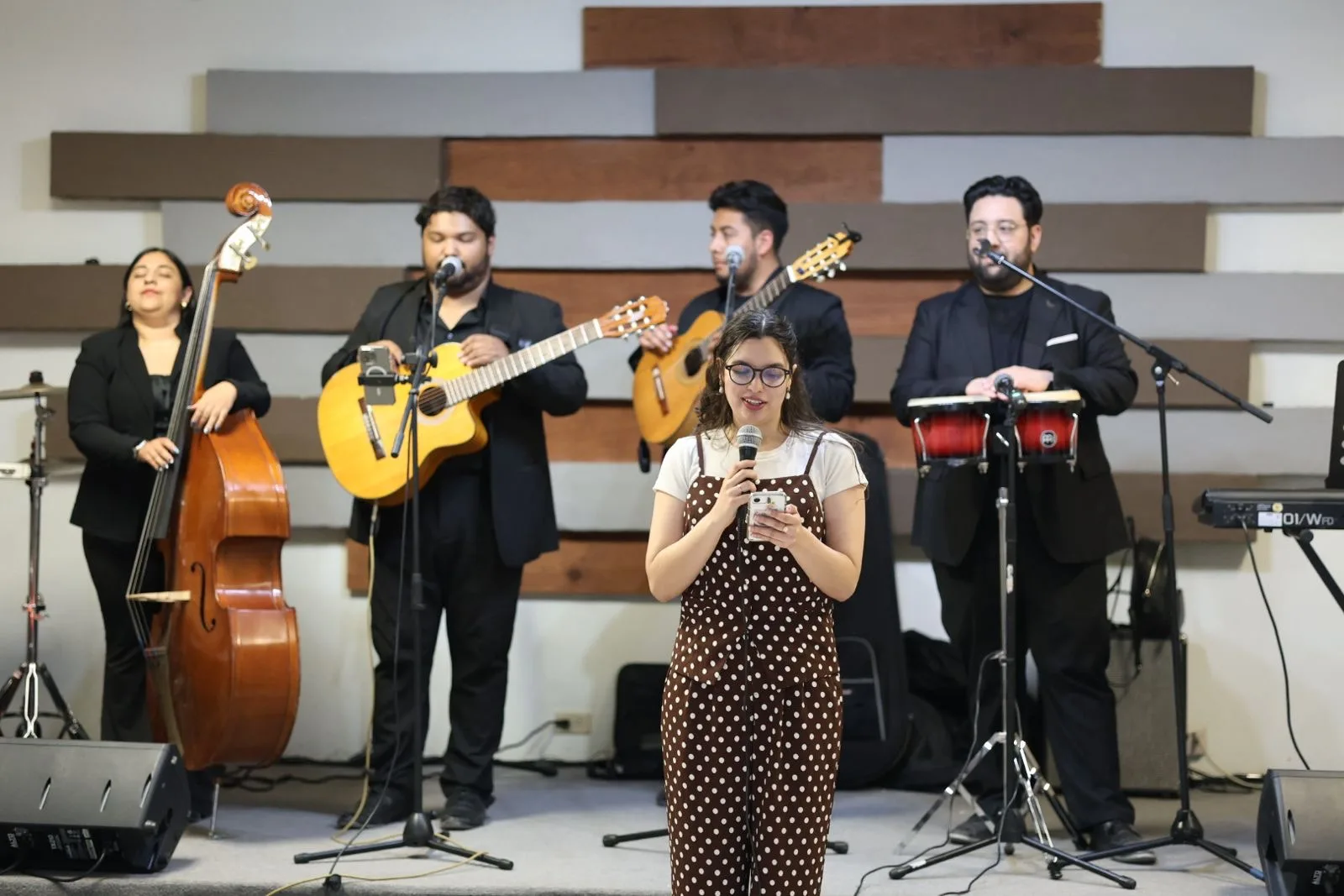 IPACULT lleva música en vivo a mujeres en rehabilitación durante el Día de las Madres en Ciudad Juárez - imagen 11