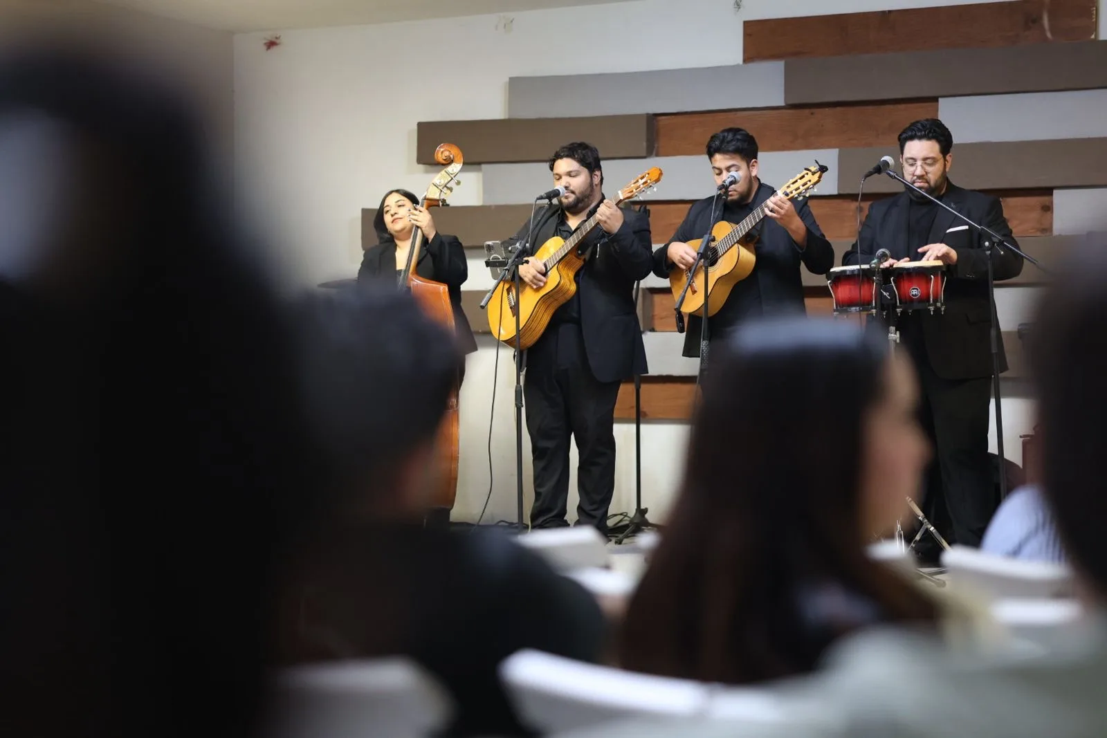 IPACULT lleva música en vivo a mujeres en rehabilitación durante el Día de las Madres en Ciudad Juárez - imagen 13