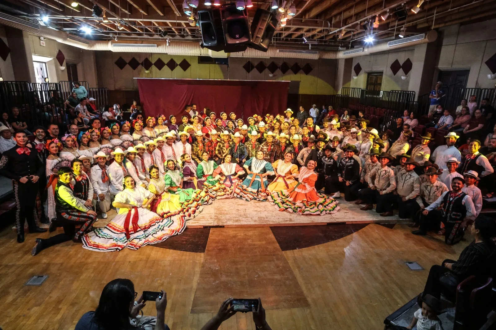 Espectáculo de danza 'Chihuahua, nuestra herencia' reúne a familias juarenses en el Centro Municipal de las Artes - imagen 8