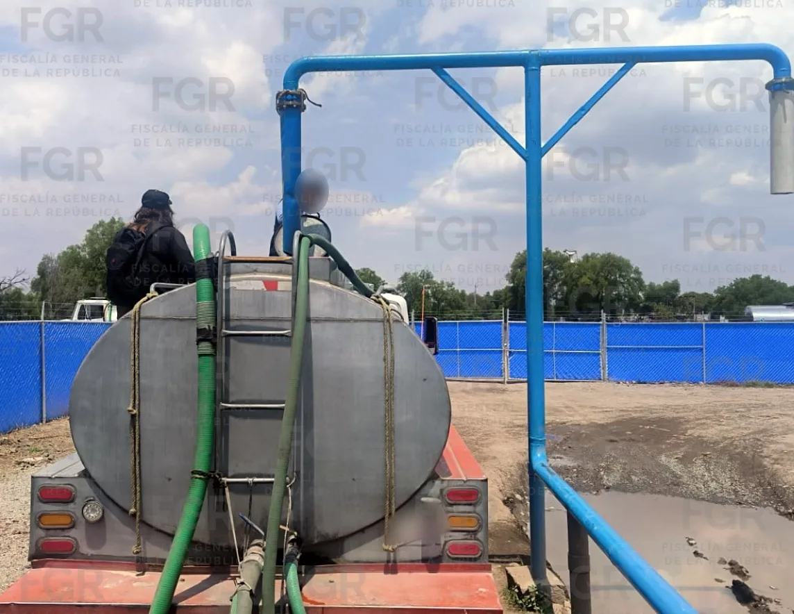 FGR catea predio en Teotihuacán por extracción ilegal de agua y asegura 10 pipas y un pozo clandestino - imagen 2