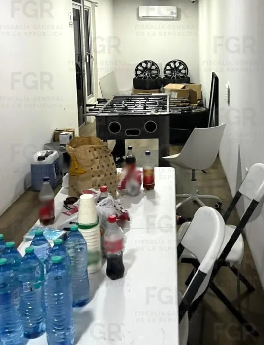 FGR descubre túnel clandestino conectado a poliducto de Pemex en Santa Catarina, Nuevo León - imagen 8