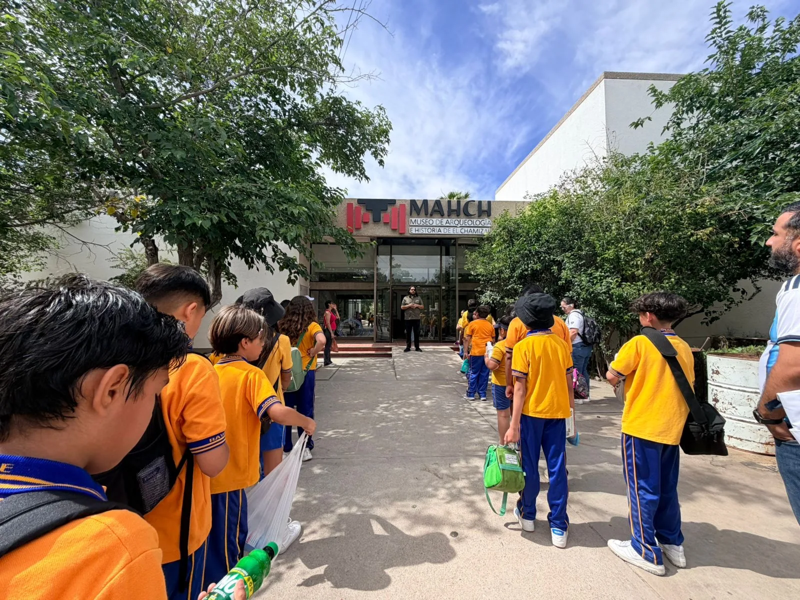 Estudiantes del Colegio Rayenare recorren el MAHCH con el programa Grandes Exploradores de IPACULT - imagen 2
