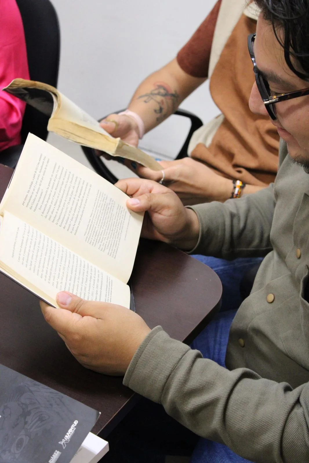 Jóvenes de Ciudad Juárez participan en maratón de lectura presentado en la mañanera de Claudia Sheinbaum
