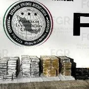 FGR asegura más de 150 armas, 18 granadas y 687 paquetes de cocaína en Chiapas - imagen 1