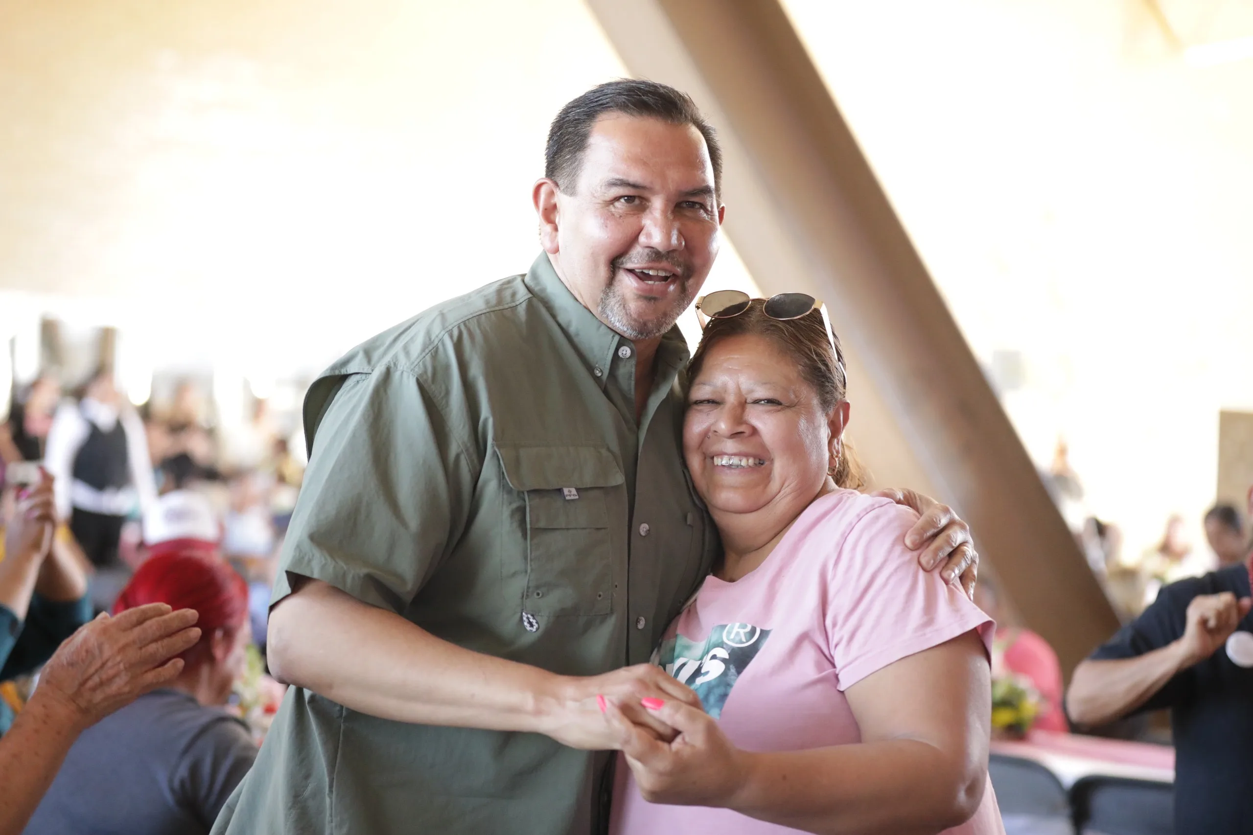Cruz Pérez Cuéllar encabeza celebración del Día de las Madres en Polideportivo La Montada, Ciudad Juárez - imagen 11