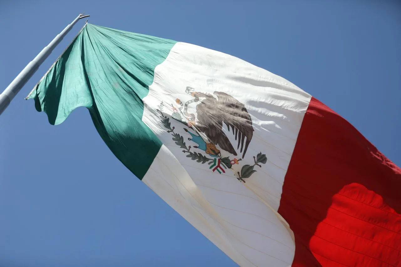 Ceremonia de izamiento de bandera en Ciudad Juárez destaca efemérides de junio y Día de la Marina Nacional - imagen 2