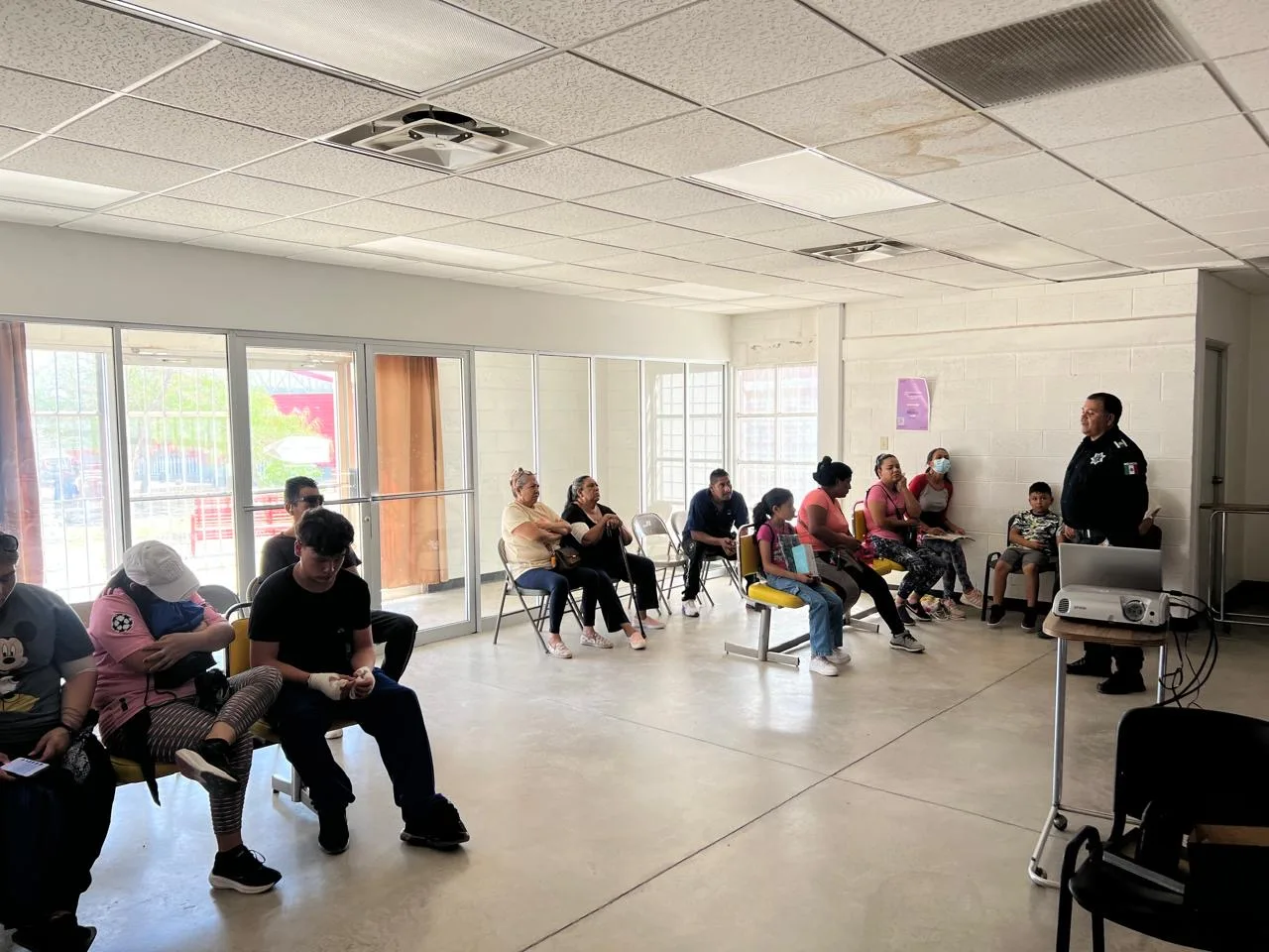 SSPM ofrece charla sobre violencia familiar en Centro Comunitario Francisco Villarreal - imagen 1
