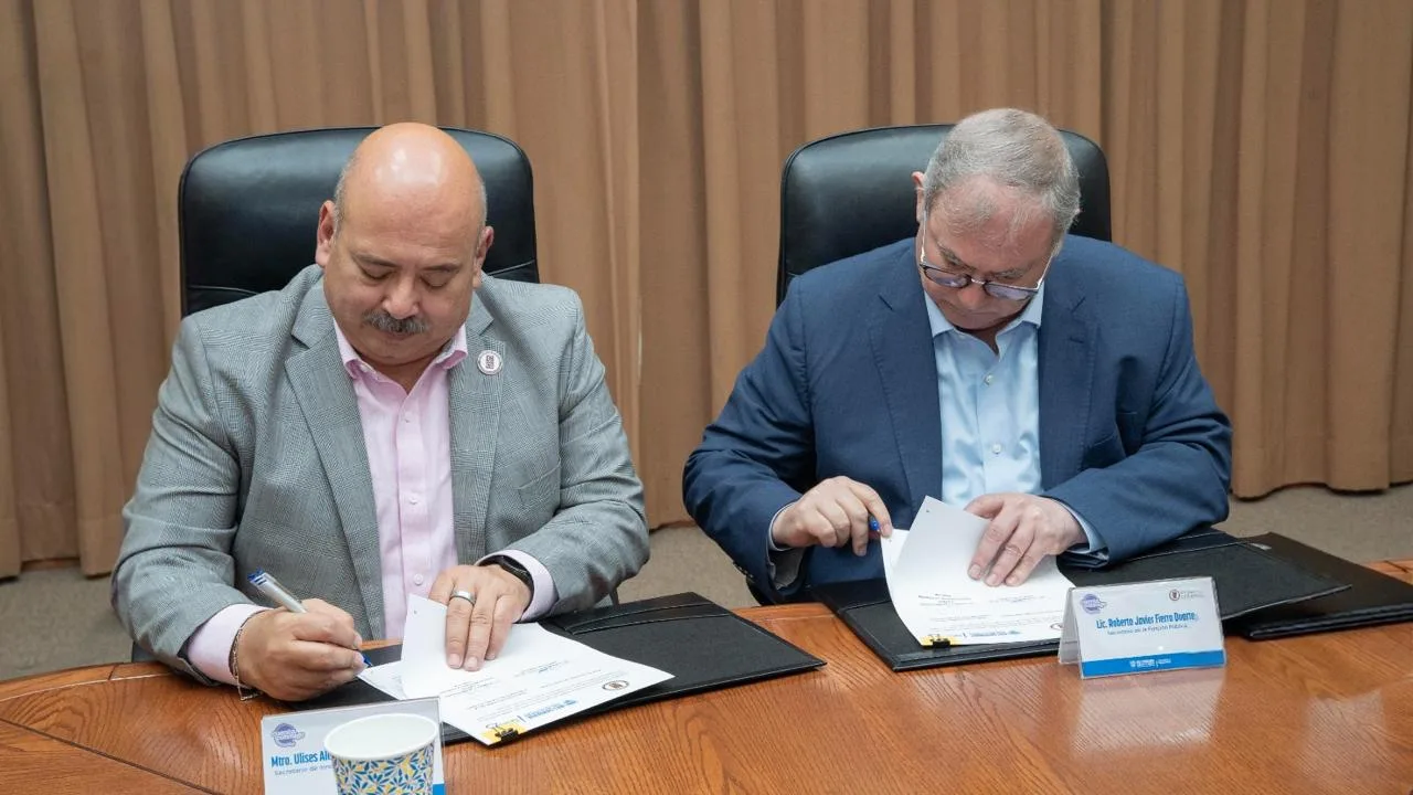 SFP y Colegio de Chihuahua firman convenio para crear la Especialidad en Auditoría Gubernamental - imagen 2