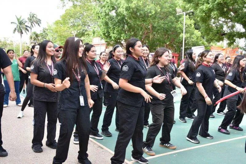 Más de 200 personas participan en jornada de prevención y salud bucal en Mérida durante la Semana Nacional de Salud Pública 2026 - imagen 1