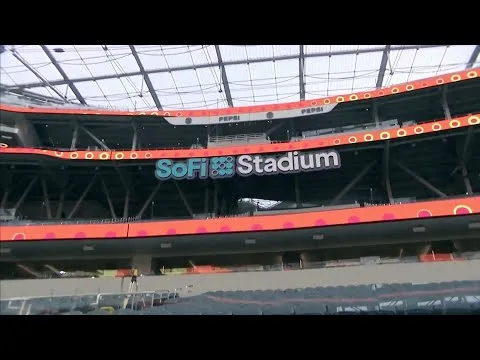 Trabajadores del SoFi Stadium en Los Ángeles consideran huelga por condiciones laborales y presencia de ICE