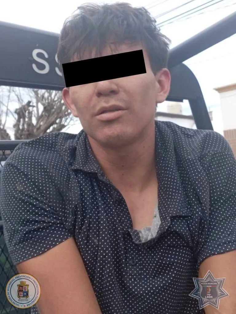 León detiene a hombre con arma de fuego durante patrullaje en Guanajuato