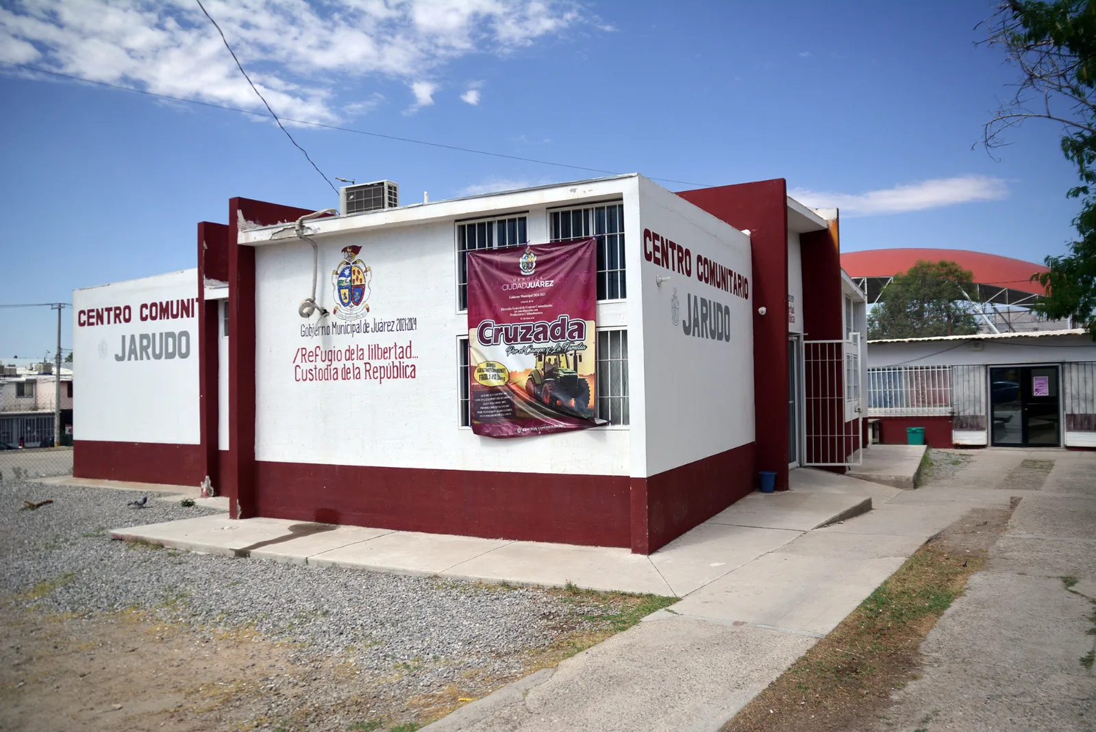 Adultos mayores disfrutan función de cine en el Centro Comunitario Jarudo - imagen 4