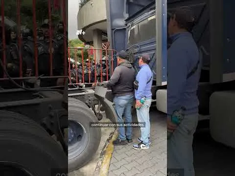 Manifestaciones bloquean vialidades y afectan transporte público en el sur de CDMX