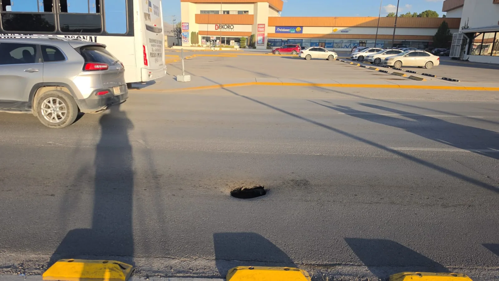 Cierre parcial en avenida Tecnológico por reparación de hundimiento este miércoles en Chihuahua