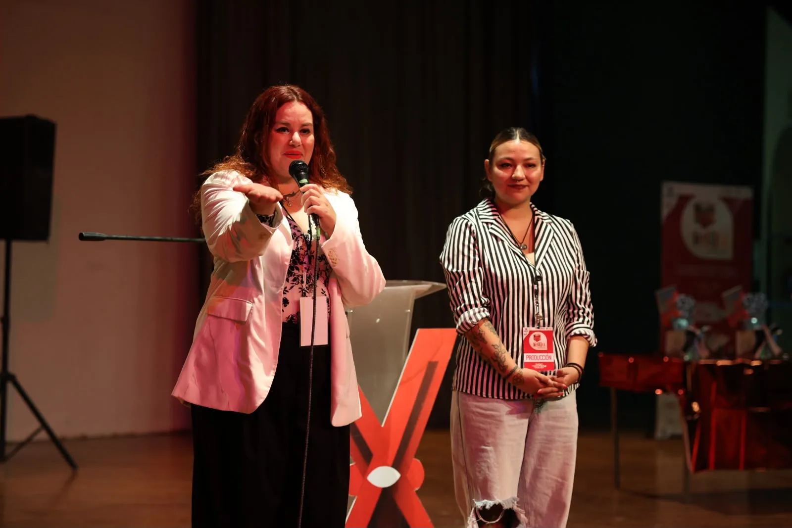 Inicia FELIJU 2026 en Ciudad Juárez con la presentación del libro Niños del trópico de Israel Holtzeimer