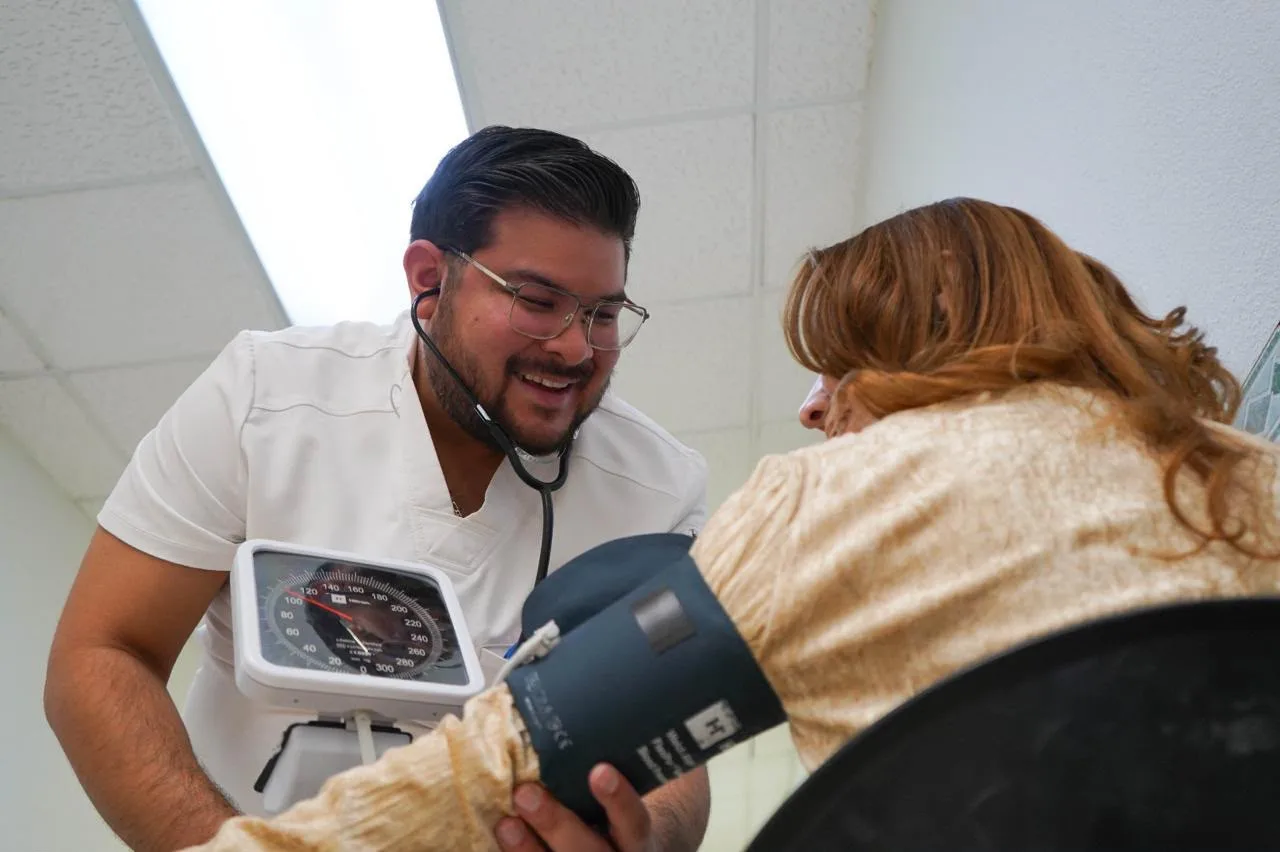 MediChihuahua suma más de 160 mil atenciones a menores de 15 años en Chihuahua