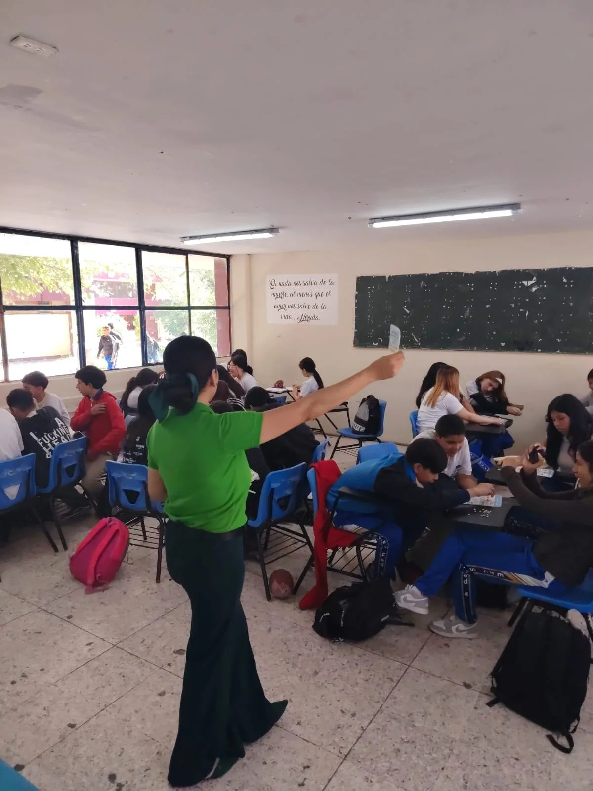 Estudiantes de secundaria reciben capacitación sobre derechos humanos en Torreón