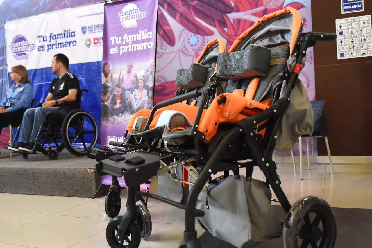 DIF Estatal Chihuahua entrega 14 apoyos de movilidad y rehabilitación en Ciudad Juárez - imagen 2