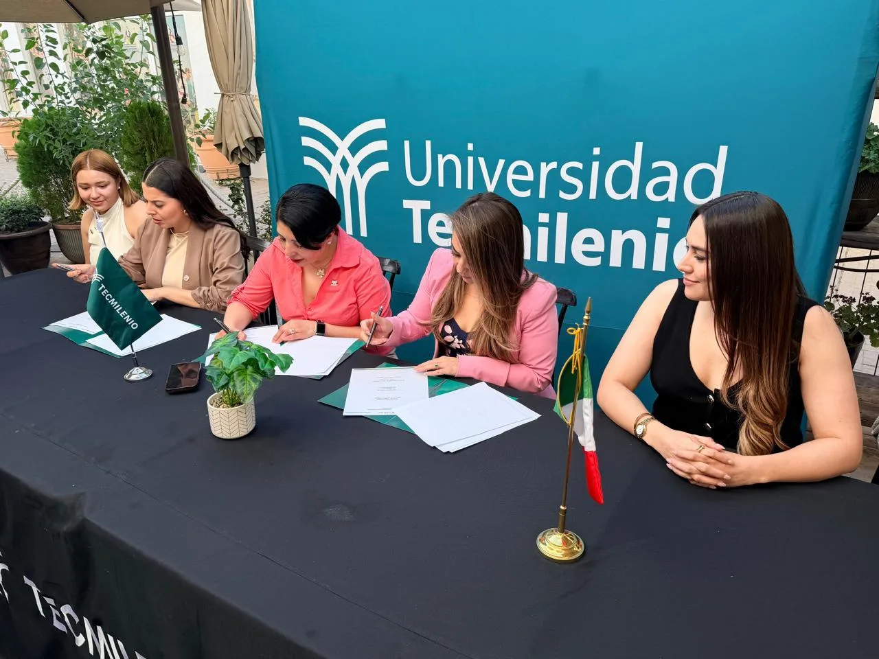 CEJUM y TEC Milenio firman convenio para otorgar becas a colaboradoras en Ciudad Juárez - imagen 1